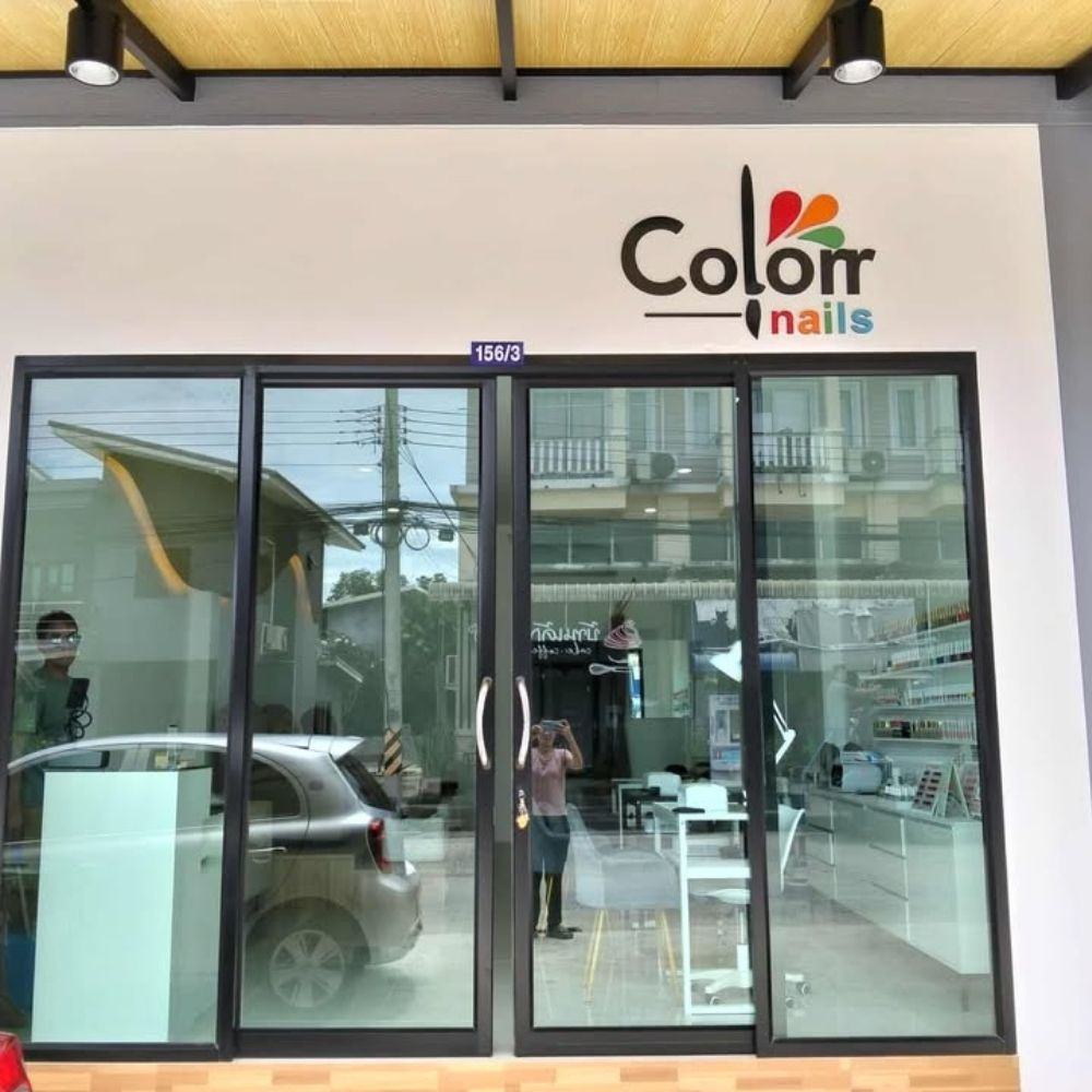 Colorr Nails storefront with signage on Koh Phangan